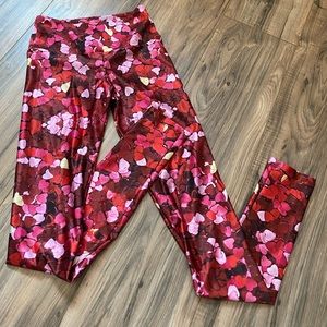 Gold sheep heart printed leggings XS